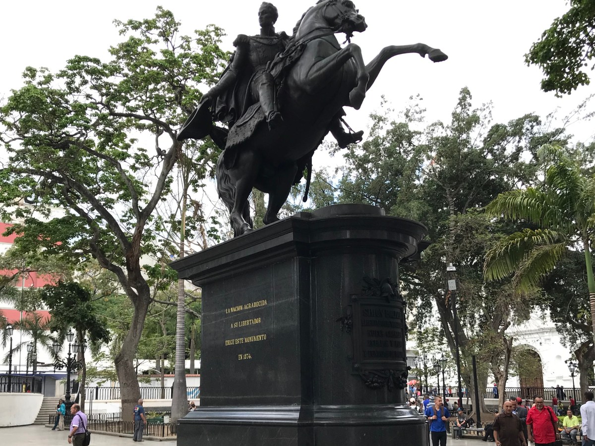 New intervention: U.S. seizes Venezuelan president, goes for the&nbsp;oil